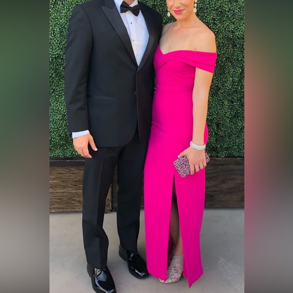 Theia Fuchsia Off Shoulder Gown Formal Dress Slit Pink Size 0